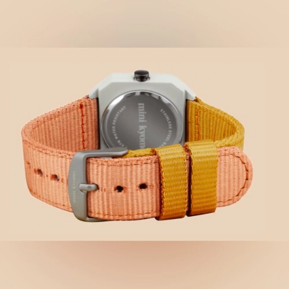 Mini Kyomo Kids’ Sunburn Watch—Japanese Movement - Picture 9 of 16